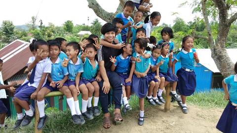 school students with chon.jpg